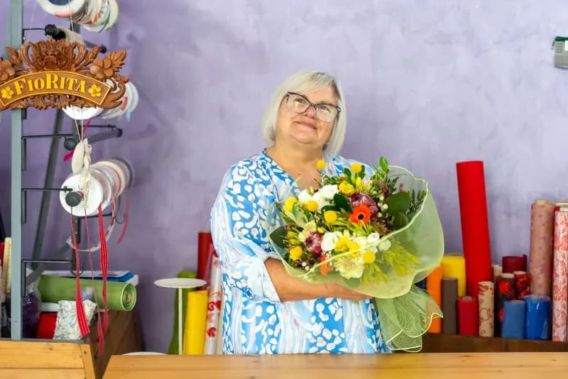 LEINI' - La magia dei fiori per rendere unico ogni momento: «Fiorita» trasloca in via Lombardore - FOTO