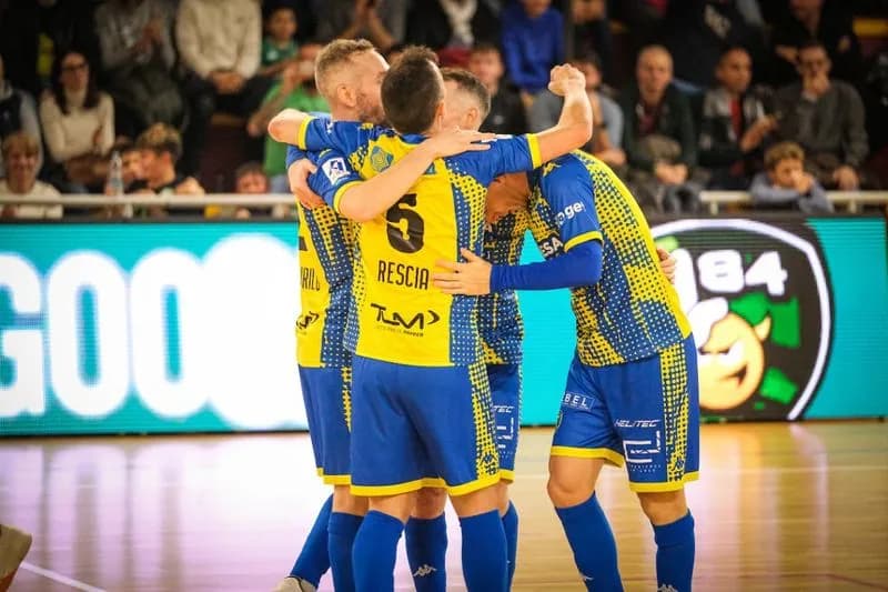 LEINI' - Calcio a 5 serie A, L84 per la prima volta è campione d'inverno - FOTO