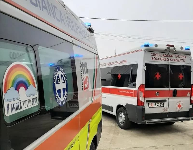 LEINI' - Investita mentre va a prendere il bus per andare a scuola: 17enne ricoverata in ospedale