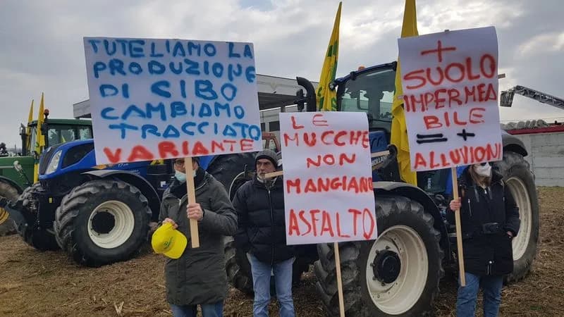 VARIANTE ALLA 460 - Coldiretti contraria: «Progetto devastante per l'agricoltura, pronti a una nuova mobilitazione»