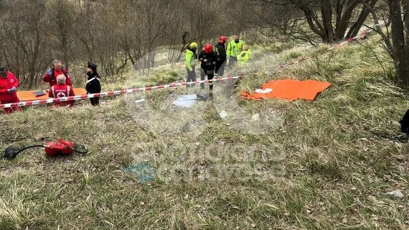 TRAGEDIA IN VOLO - Aereo ultraleggero partito da Mazzè precipita in Liguria: due morti