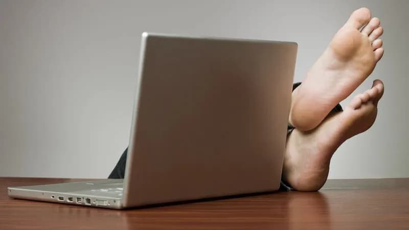 SOCIETA’ – Il trend delle aziende “no shoes”