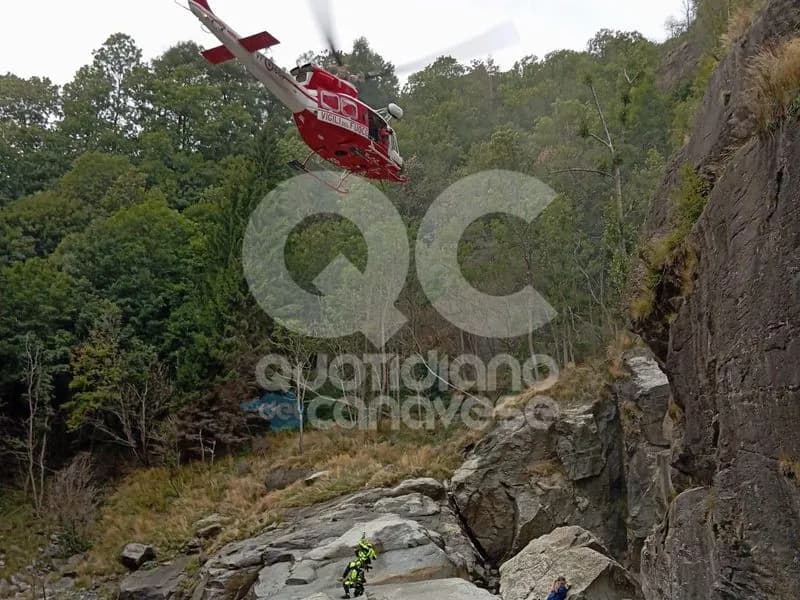 DRAMMA A NOASCA - Turista cade dalla cascata, rianimato e trasportato in ospedale in condizioni gravissime - FOTO