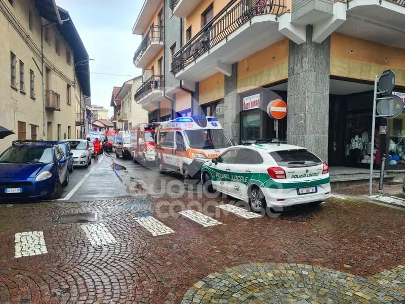 NOLE - Probabile fuga di monossido di carbonio, due persone in ospedale: salvato anche il cane - FOTO