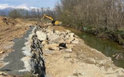 OZEGNA - Si rifanno le sponde del torrente Malesina - FOTO