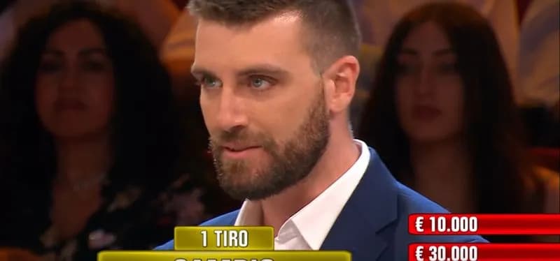 PAVONE CANAVESE - Dal Canavese a Rai Uno: Andrea vince 60 mila euro ad Affari tuoi - FOTO