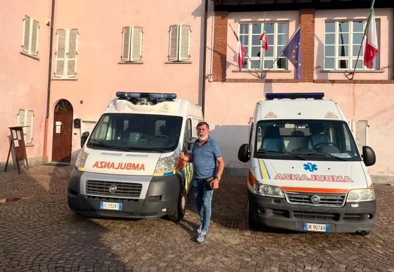 PERTUSIO - Due ambulanze cariche di aiuti pronte a partire per l'Ucraina