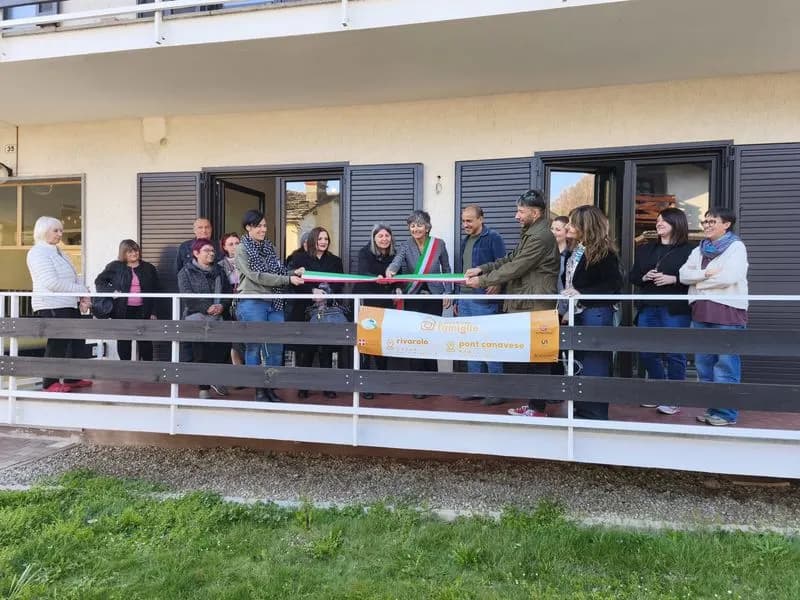 PONT CANAVESE - Inaugurato il Centro per le famiglie realizzato nell'appartamento confiscato alla 'ndrangheta - FOTO