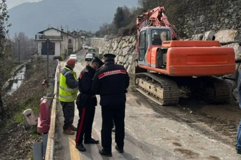 PONT CANAVESE-IVREA - I carabinieri ispezionano i cantieri: poca sicurezza, multe per 9 mila euro
