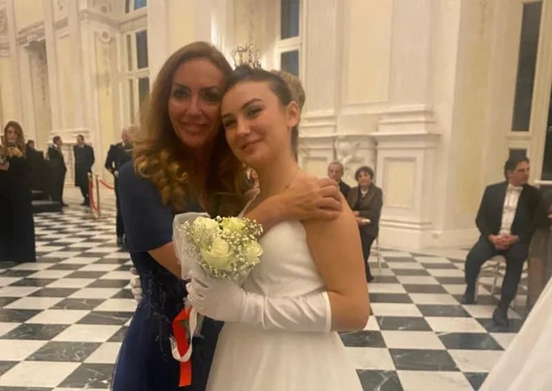 RIVARA - Giulia Di Carluccio, una canavesana protagonista al «Gran Ballo della Venaria Reale» - FOTO