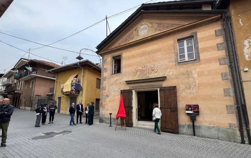 RIVARA - Il teatro comunale è stato intitolato a Caterina «Rina» Bertot - FOTO