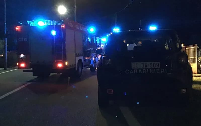 RIVARA - Trovato morto in casa dopo la chiamata al 112 di un amico