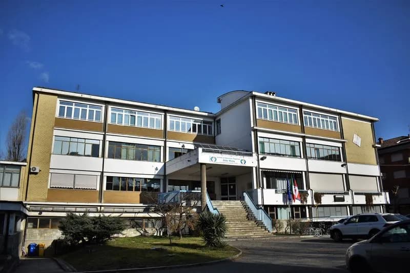 RIVAROLO CANAVESE - Iscrizioni in aumento all'istituto Aldo Moro