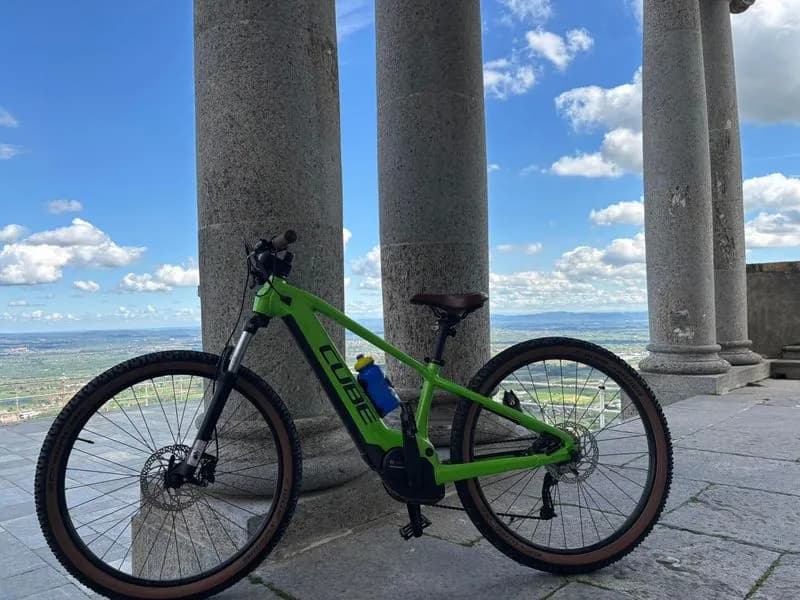 RIVAROLO CANAVESE - Ladri di biciclette in azione, appello sui social della proprietaria: «Sono a pezzi, aiutatemi a ritrovarla»