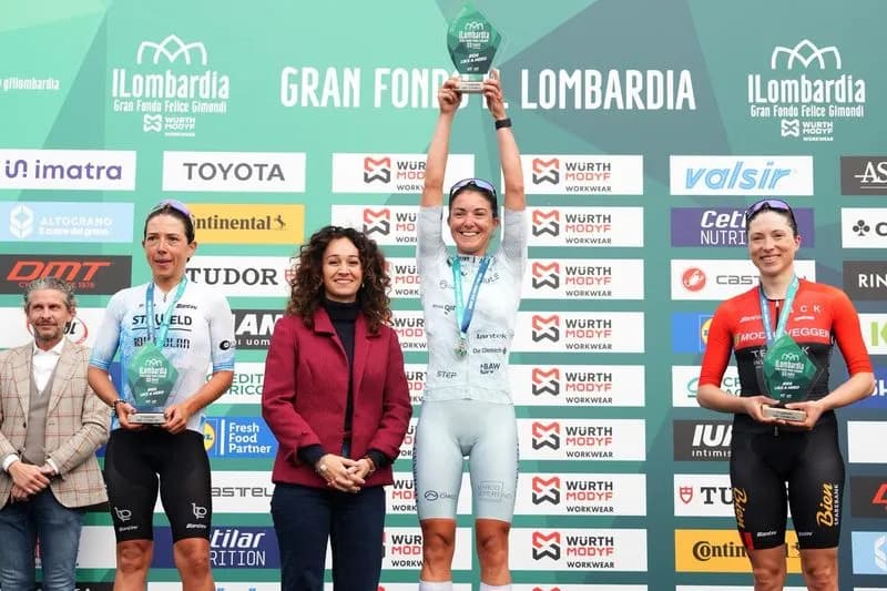 RIVAROLO CANAVESE - Pazzesca Martina Cavallo: stacca tutte e trionfa alla Gran Fondo «Il Lombardia» - FOTO