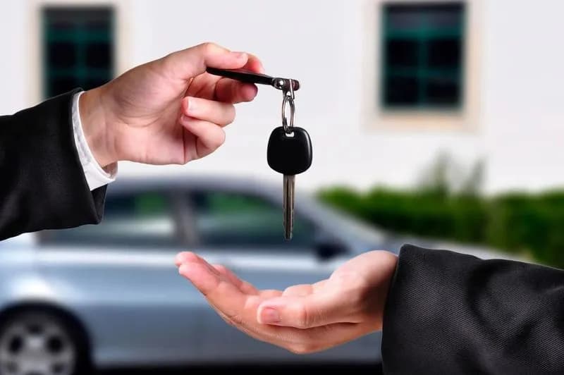 CANAVESE - Società di noleggio auto in liquidazione: dramma per centinaia di automobilisti