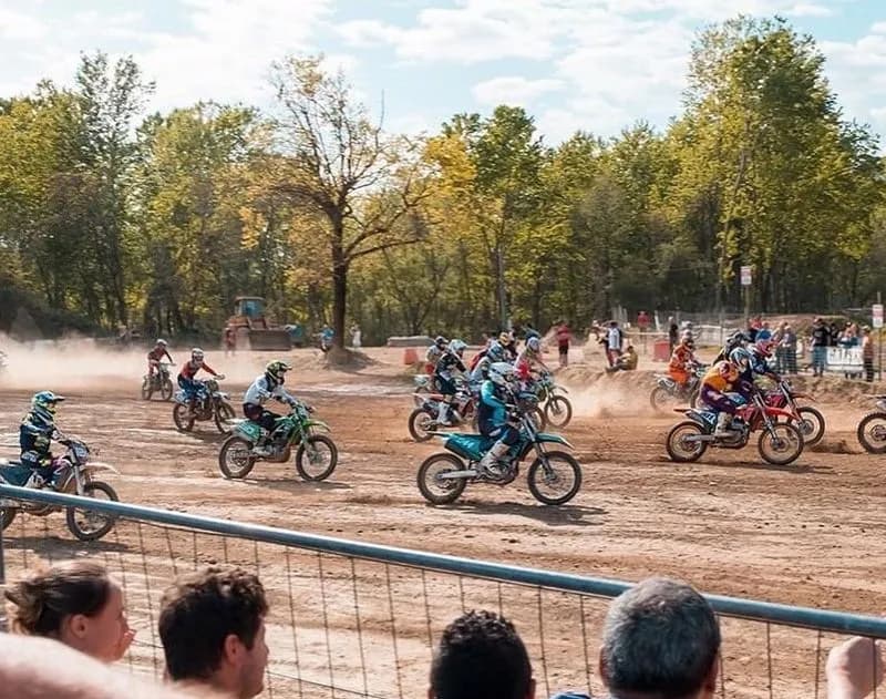 RIVAROLO CANAVESE - Colpo di scena sulla pista di motocross: il Comune rinuncia a cancellarla