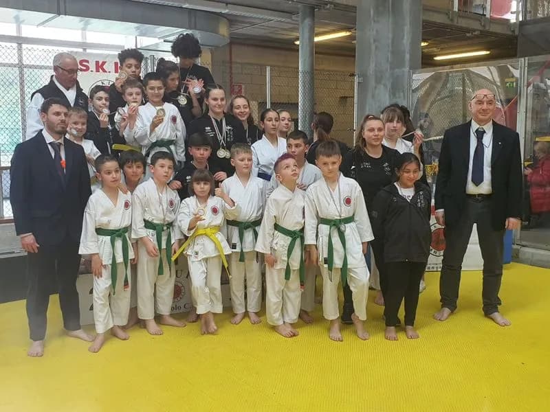 RIVAROLO CANAVESE - Rem Bu Kan da record, 10 campioni regionali di karate e 10 vice - FOTO
