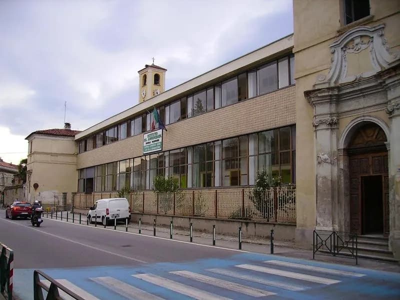 RIVAROLO CANAVESE - Crisi Santissima Annunziata: i genitori degli studenti invitati a presentarsi dai carabinieri