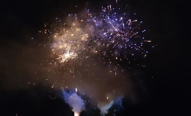 RIVAROLO CANAVESE - Fuochi d'artificio a sorpresa, proteste dei residenti