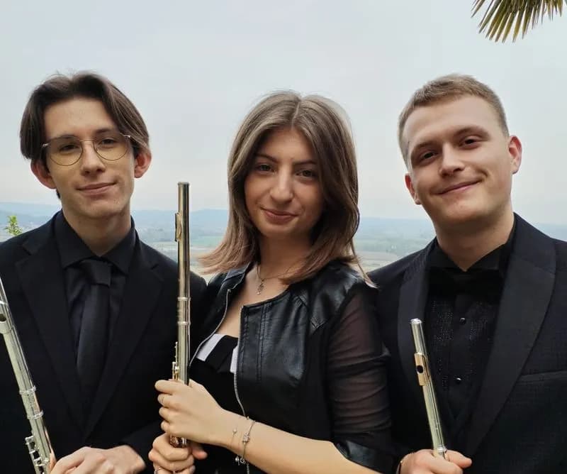 CANAVESE - Brilla il talento dei flautisti Federica, Sem e Federico
