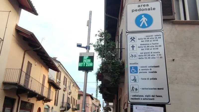 RIVAROLO CANAVESE - Ztl in centro, l'accensione delle telecamere slitta al 1 giugno