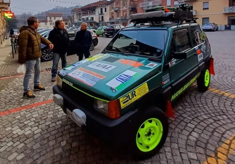 ROCCA CANAVESE - Su una Panda 4x4 alla conquista del deserto: parte l'avventura di Alberto e Davide - FOTO