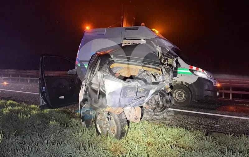 BRUTTO INCIDENTE IN AUTOSTRADA - Due auto distrutte e quattro feriti nello schianto tra San Giorgio Canavese e Volpiano - FOTO