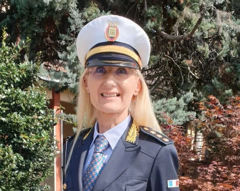 SAN GIUSTO CANAVESE - In pensione la comandante della polizia locale Maria Rita Parola: «Per sempre nel cuore di tutti»