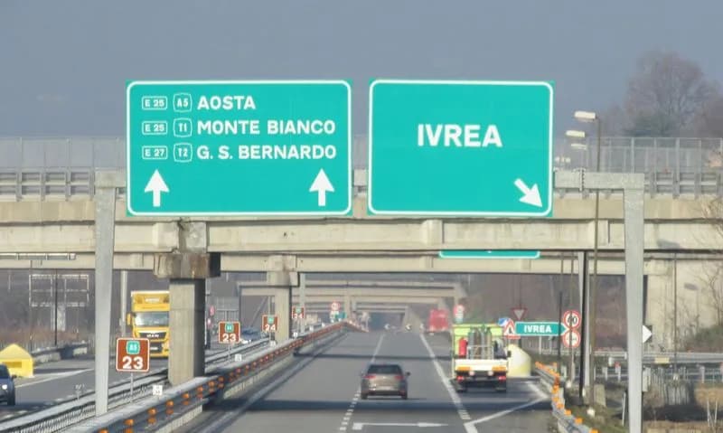 AUTOSTRADA A5 - Chiusure nel tratto compreso tra gli svincoli di Scarmagno, San Giorgio e Volpiano, in direzione sud