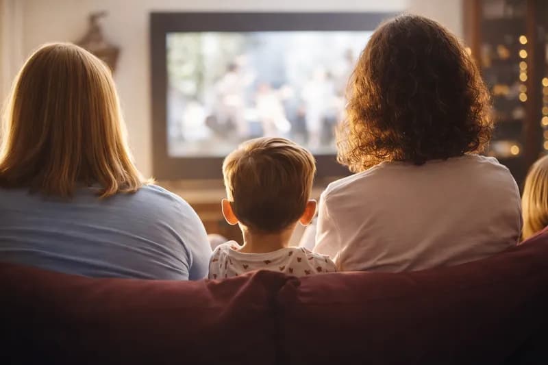 "Serata film" a casa: come è cambiato il modo di socializzare e rilassarsi