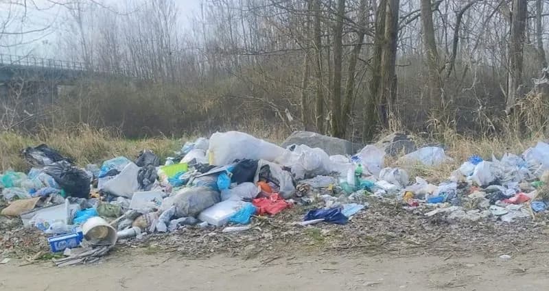 STRAMBINO - Discariche abusive vicino al Chiusella - FOTO