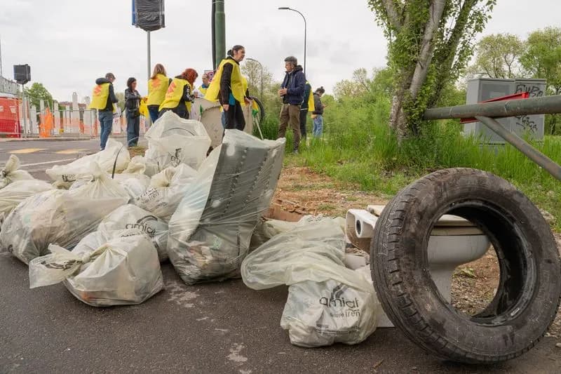 AMBIENTE – Suzuki Save the Green: raccolti 200 kg di rifiuti