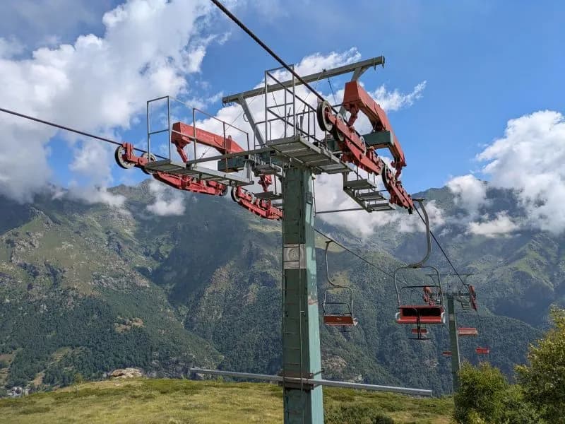 VALCHIUSA-TRAVERSELLA - Un milione di euro per far rinascere la seggiovia del Palit chiusa da vent'anni