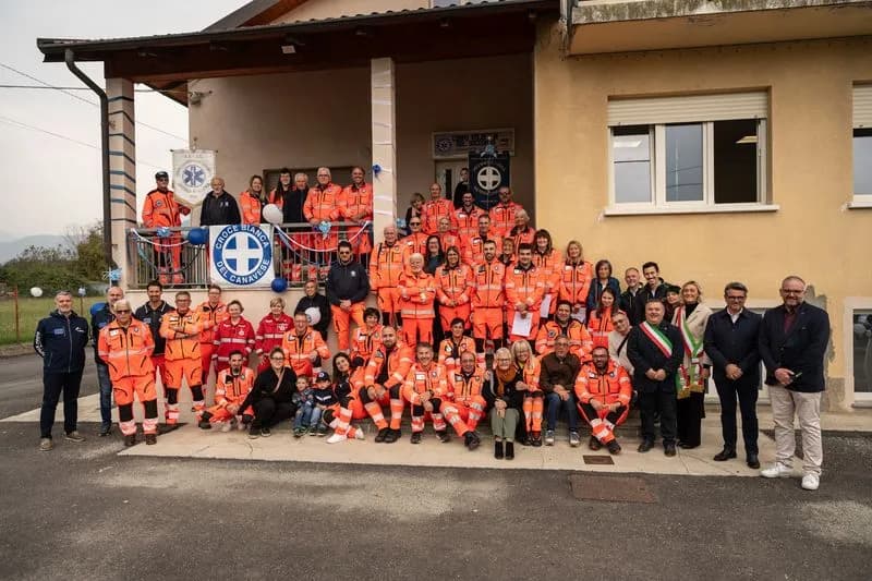 VALPERGA - La Croce Bianca del Canavese ha festeggiato 50 anni al servizio della collettività - FOTO e VIDEO