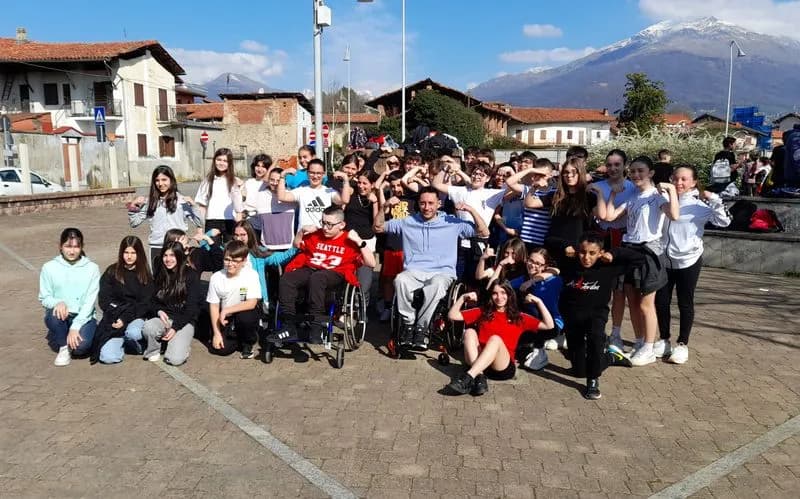 VALPERGA - «Non ci resta che vincere»: una bella giornata di sport e inclusione con gli studenti - FOTO