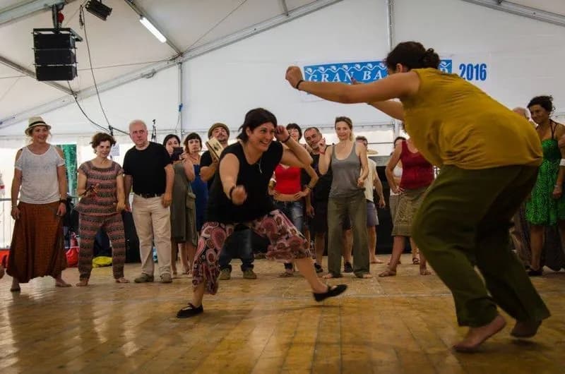 VIALFRE' - Dopo «Apolide» salta un altro festival in Canavese: il «Gran Bal Trad» si prende un anno sabbatico