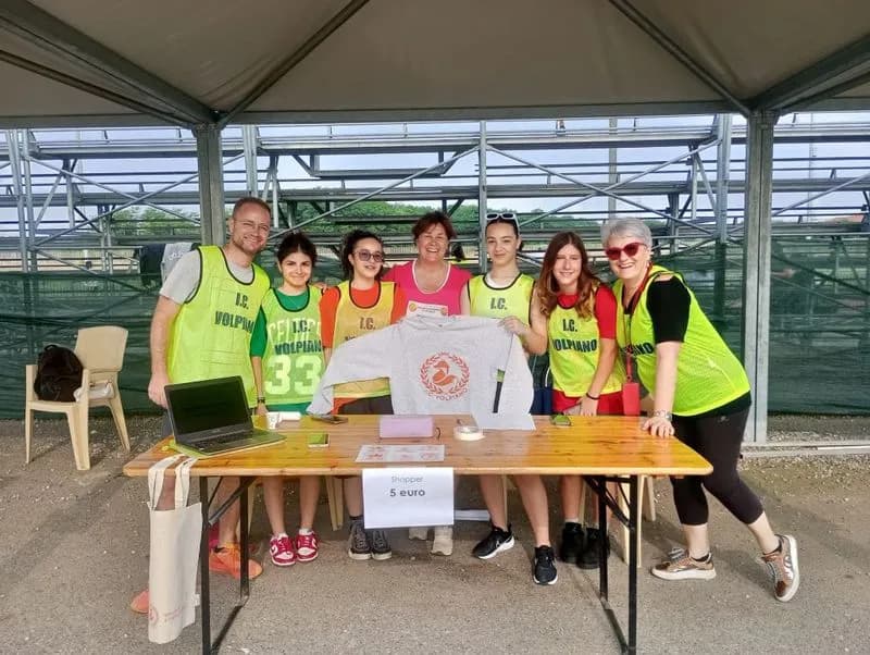 VOLPIANO - In 1400 alla staffetta solidale per la scuola: raccolti 10mila euro per riacquistare i pc rubati - FOTO