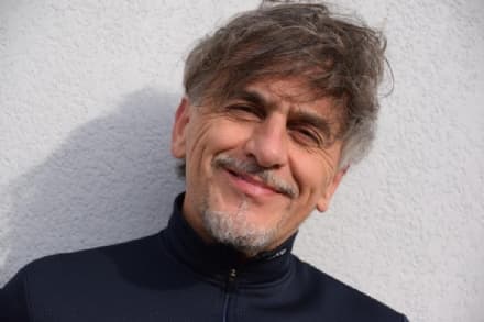 IVREA - Gli studenti di infermieristica impegnati nel laboratorio di «Gentilezza applicata»