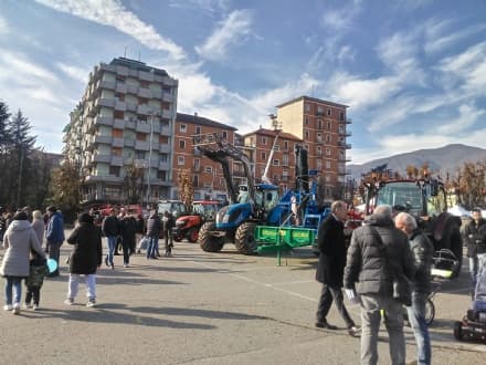 CUORGNE' - Fiera di San Martino, borseggiatori messi in fuga dalle forze dell'ordine