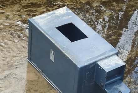 SAN BENIGNO CANAVESE - Trovata una cassaforte (vuota) vicino alla chiesa di San Rocco