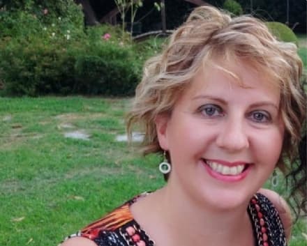 ROCCA CANAVESE - In lacrime per Silvia Dalla Chiusa, 43enne allevatrice di Golden Retrievers