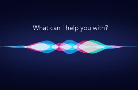 TECH - I primi 10 anni di «Siri», l'assistente virtuale